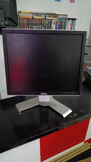 Monitor Dell TFT 17"