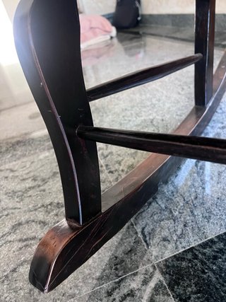 2 Mecedoras de madera y ratán