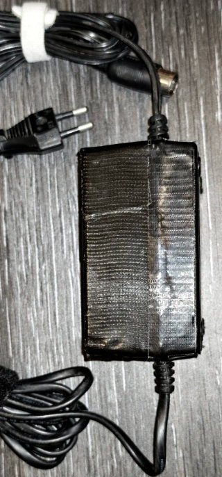 Fuente Alimentación Korg