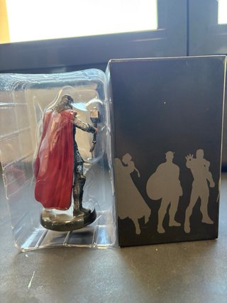 Figura Thor Eaglemoss Marvel El Mundo Oscuro