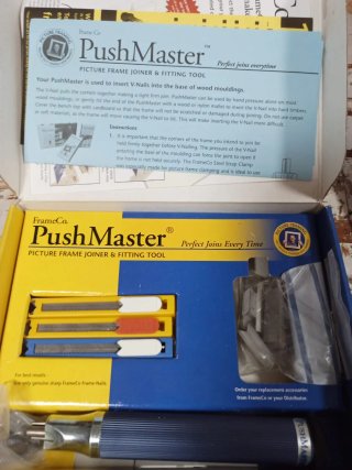 Herramienta PushMaster para marcos