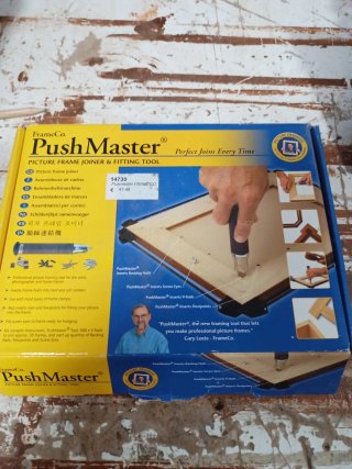 Herramienta PushMaster para marcos