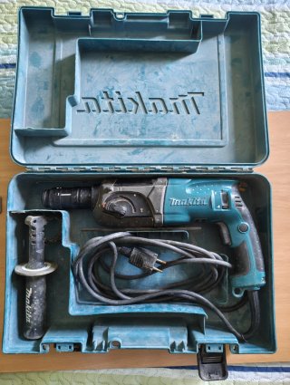 Martillo Percutor Makita HR2470T Para Piezas