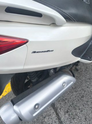 Suzuki burgman 125 executive blanca.
