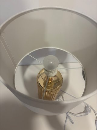 Lampada da tavolo oro e bianco