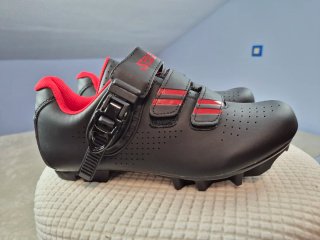 Zapatillas Ciclismo Speed Negras y Rojas