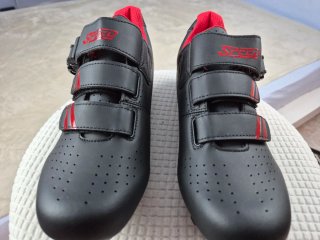 Zapatillas Ciclismo Speed Negras y Rojas
