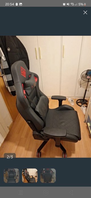 Silla Gaming Omen Negra con detalles rojos