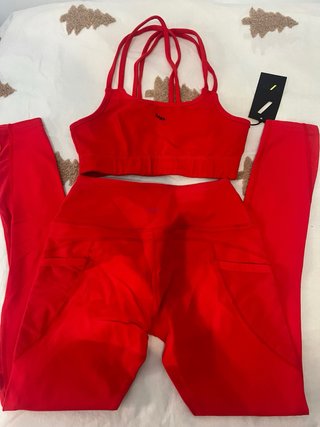 Conjunto deportivo MP rojo