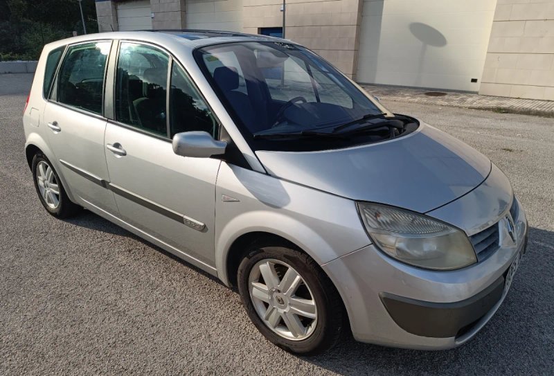 Renault Scénic II 1.9 dCi Luxe Privilege / Dynamique 2005