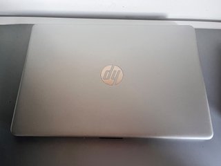 HP 15s-eq1xxx Laptop Plata