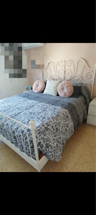 Cama de forja Ikea blanca