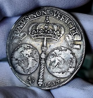 Ducado Nápoles 1684 Carlos II Plata R3 EBC+