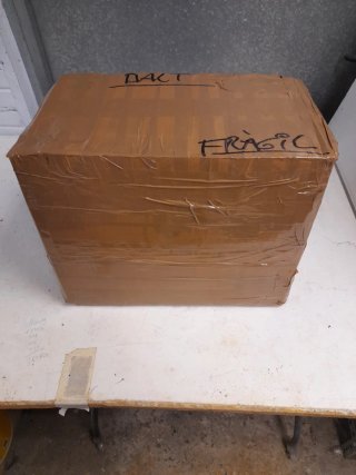 2 latas de pintura