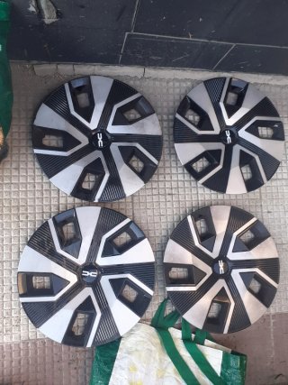 4 Tapacubos Dacia Sandero R16