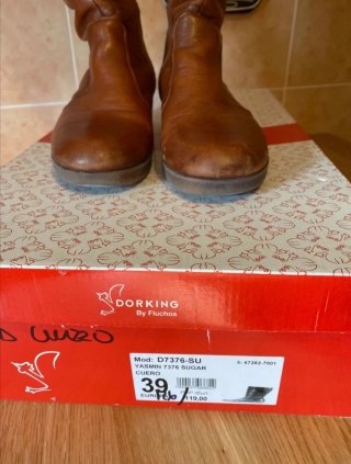 Botas de cuero marrones