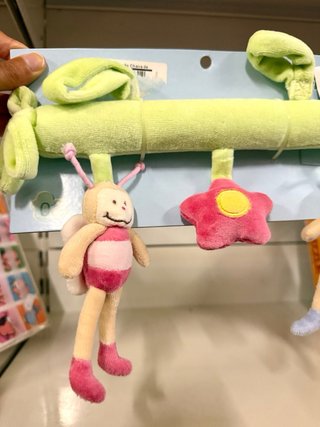 Móbile de berço com bichinhos e flor