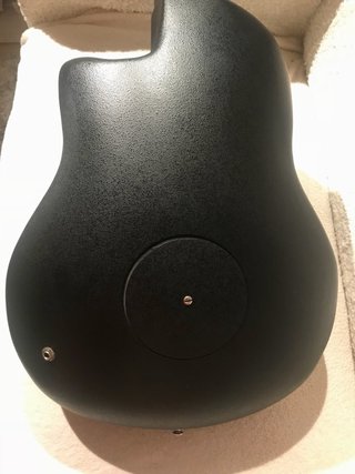 Ovation Tangent Guitarra Preta