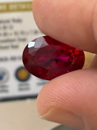Rubí Natural Mozambique 10.50 Ct Oval AGL
