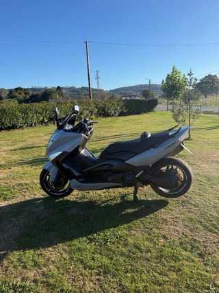 Yamaha T-MAX 500 gris 2010