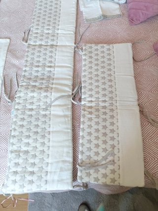 Pack Ropa y colchón de cuna con osito y estrellas