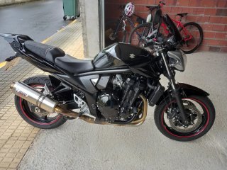 Suzuki Bandit Naked Negra