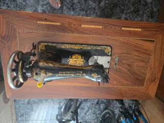 Máquina de coser Singer muy antigua