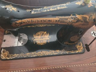 Máquina de coser Singer muy antigua