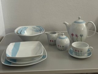Vajilla porcelana 12 platos, tazas,fuentes vintage