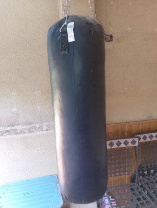 Saco de boxeo negro