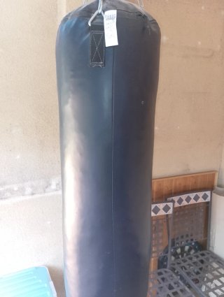 Saco de boxeo negro
