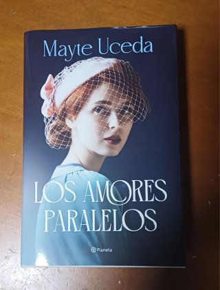 Libro Los amores paralelos