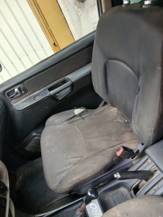 Nissan Terrano II 2004