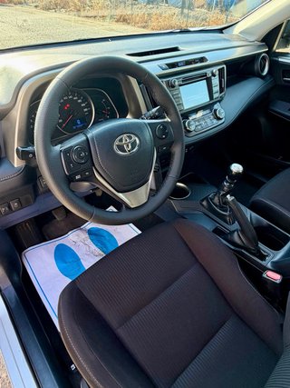 Toyota RAV4 2015