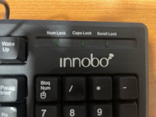Teclado USB Innobo Negro + ratón inalámbrico.