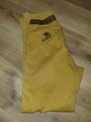 Pantalón de montaña Nograd amarillo