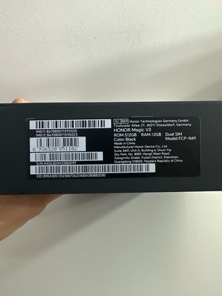Caja Honor Magic V3