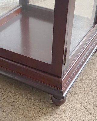 Vitrina expositora madera y cristal 109cm