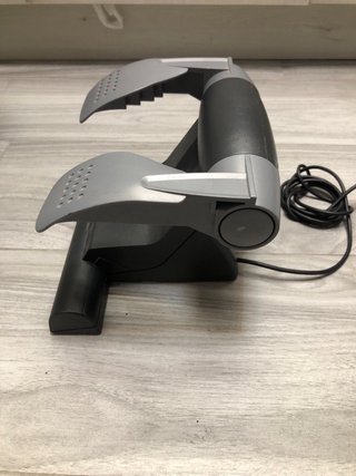 Volante Saitek R220 Digital con pedales