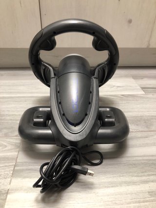 Volante Saitek R220 Digital con pedales