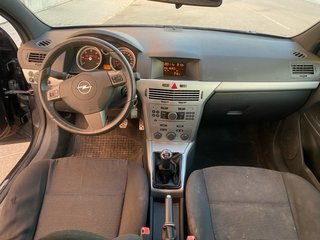 Opel Astra 2007