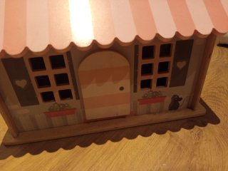 Casita de muñecas madera 31x26x26