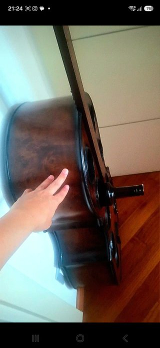 Portabottiglie a forma di violino
