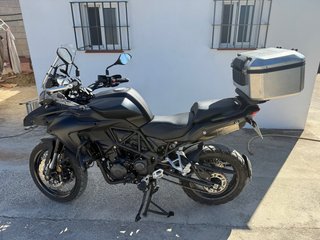 Benelli TRK 502X Adventure 2023 Negra