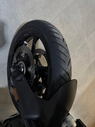 BMW GS 1300 R como nueva