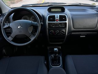 Mitsubishi Space Star 41.700 kilómetros. 1.6 2004