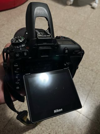 Nikon D7500 + Tamron 18-200mm