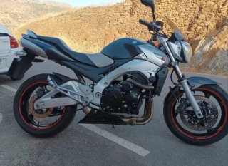 Suzuki GSR 600 – Alma de R con comodidad