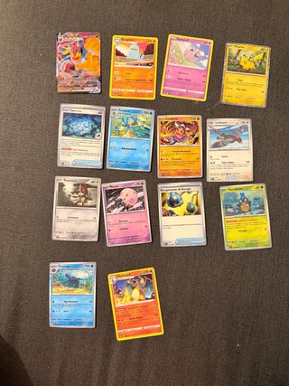 Lote Cartas Pokémon: Charizard, Pikachu, etc.