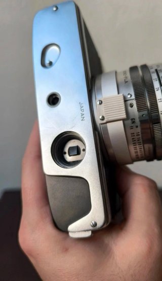 Minolta Hi-Matic 9 + Funda Minolta Original